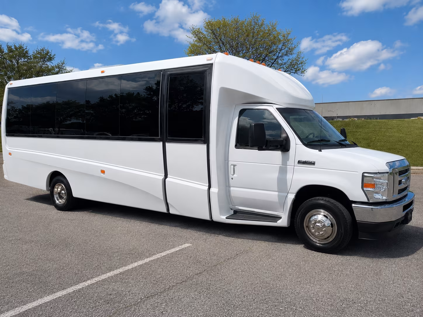 airport transfer buses between leander and austin bergstrom international airport