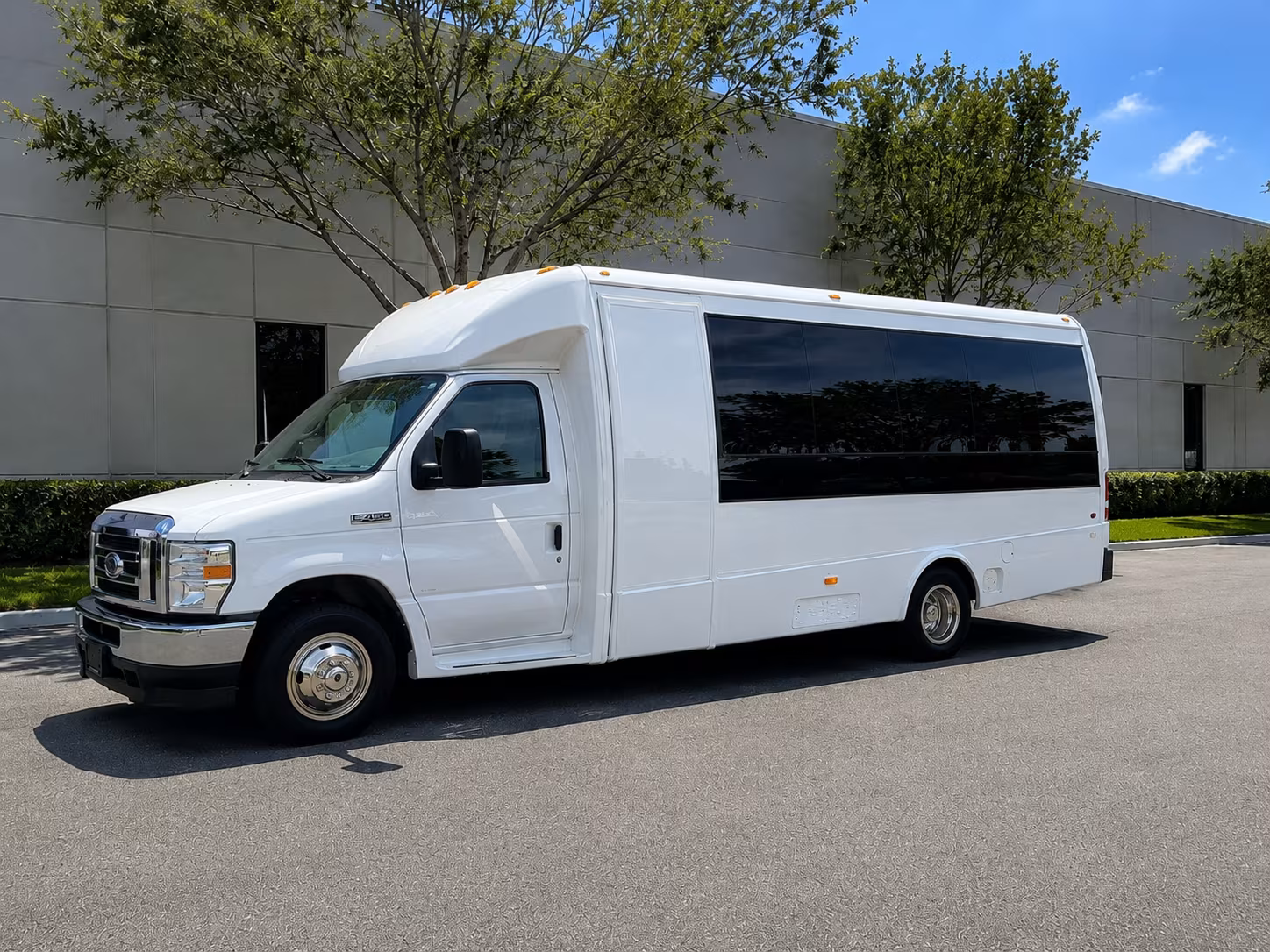 bus rentals for corporate retreats and off site meetings in the hill country