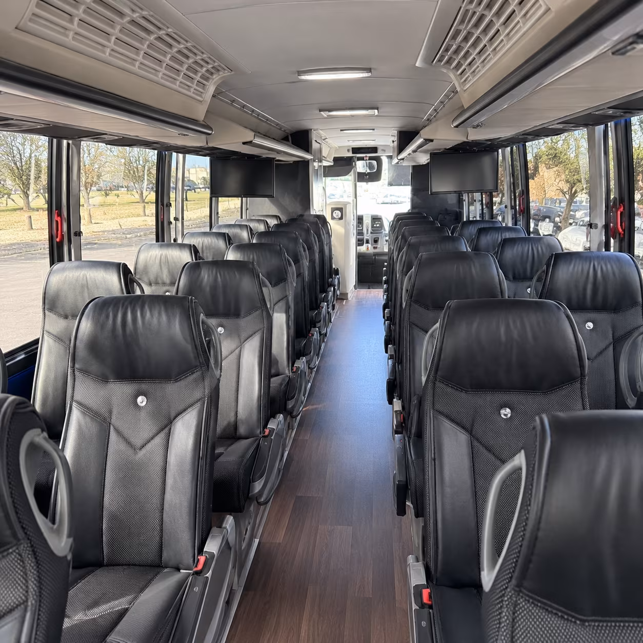 long distance bus rentals for leander school groups and university tours