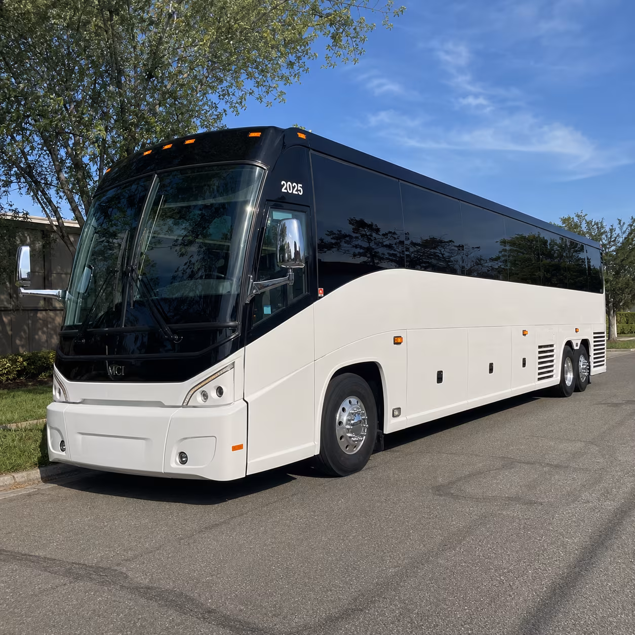 long distance charter buses for big 12 away games and texas road trips
